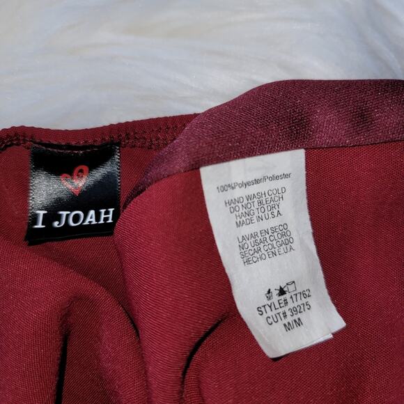 I Joah Flowy Top, Size Medium Wine, Burgundy NEW Camisole Strappy Top - Picture 8 of 11